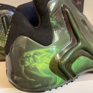 Nike Air Zoom hyper flight  super hero Kobe mamba size 11.5